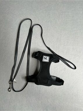 Vibrant Life VL Black Mesh Dog Harness Black Leash NWOT